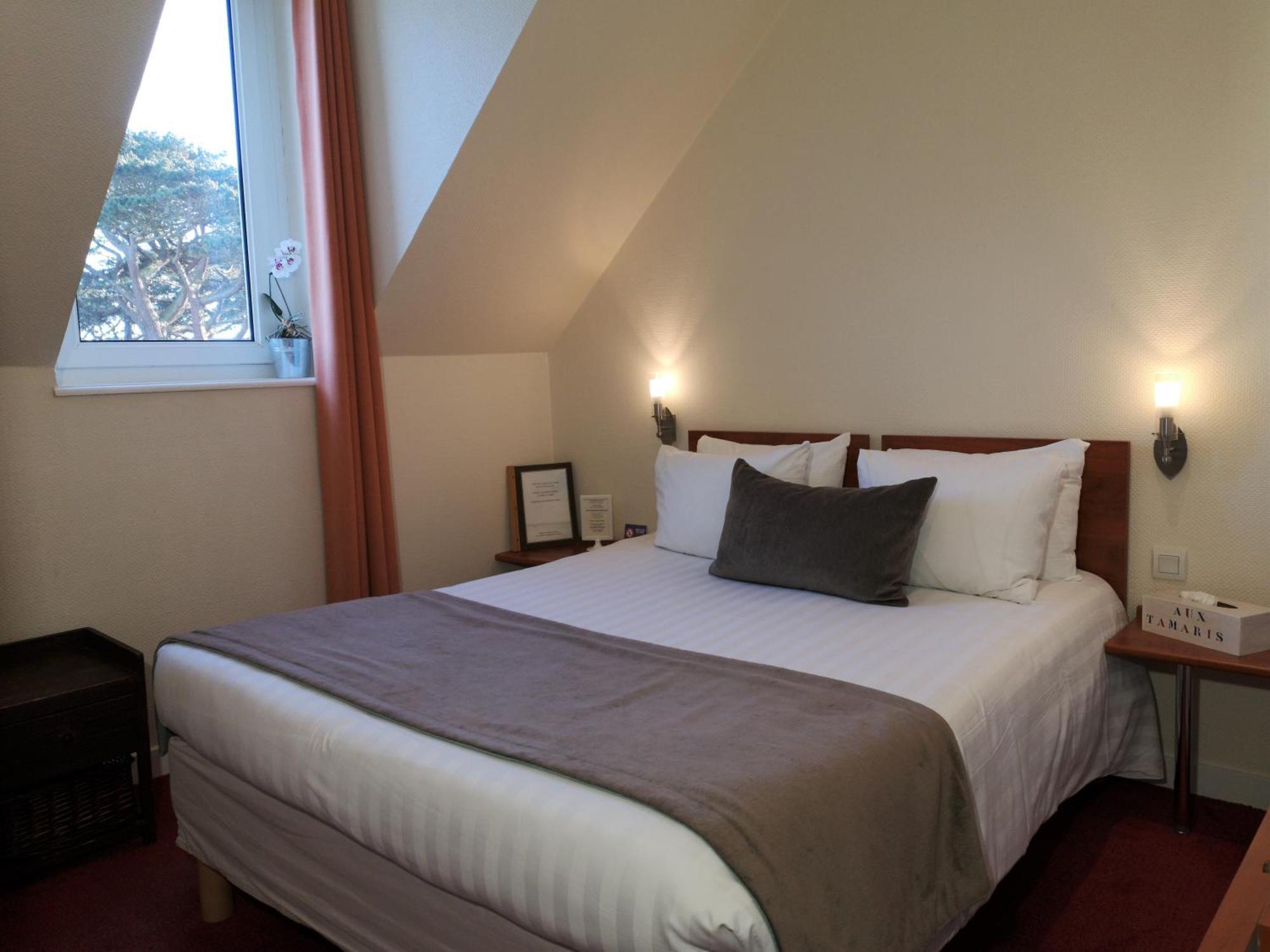 Hotel Aux Tamaris - Vue Mer Roscoff Luaran gambar