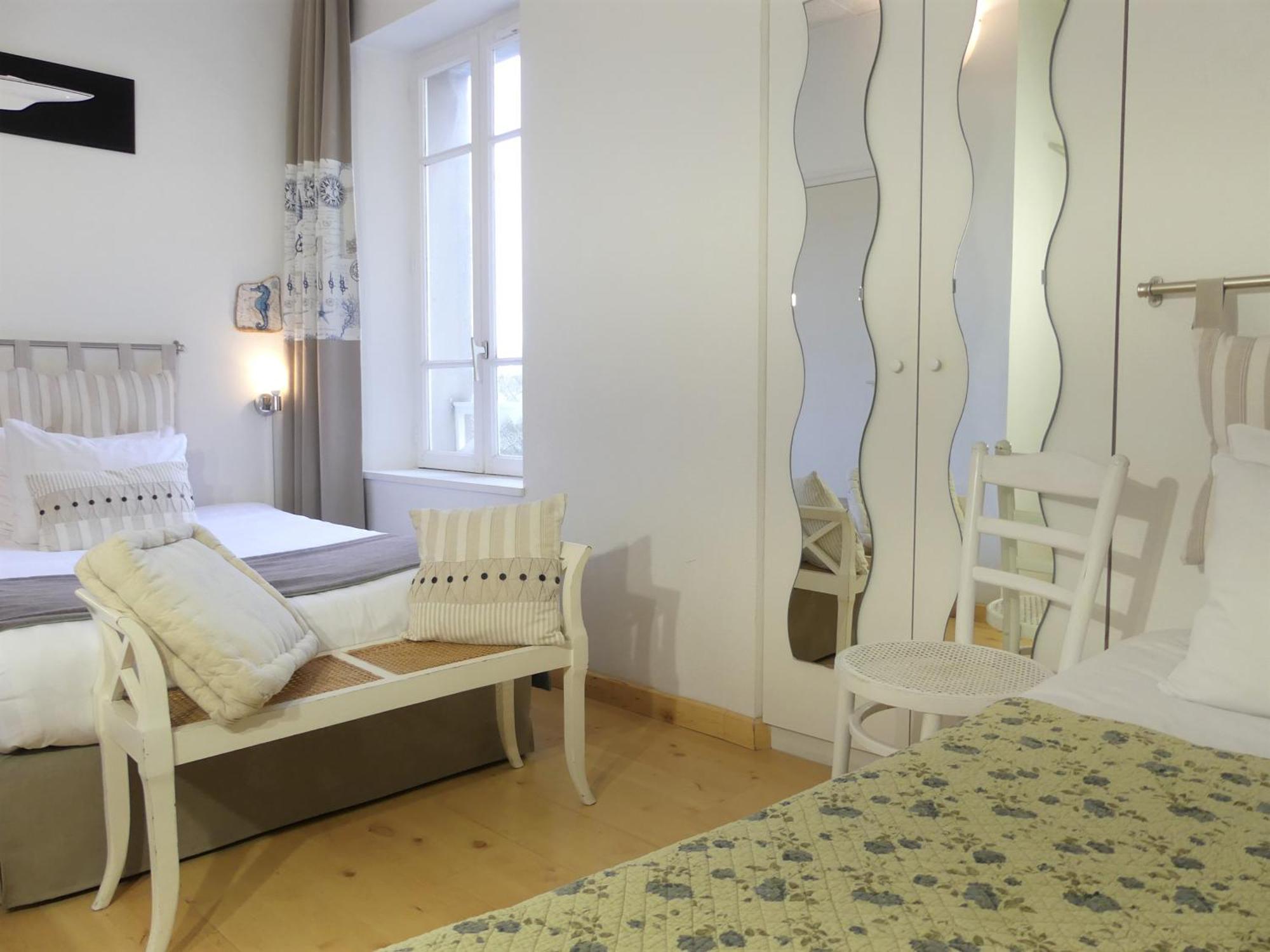 Hotel Aux Tamaris - Vue Mer Roscoff Bilik gambar