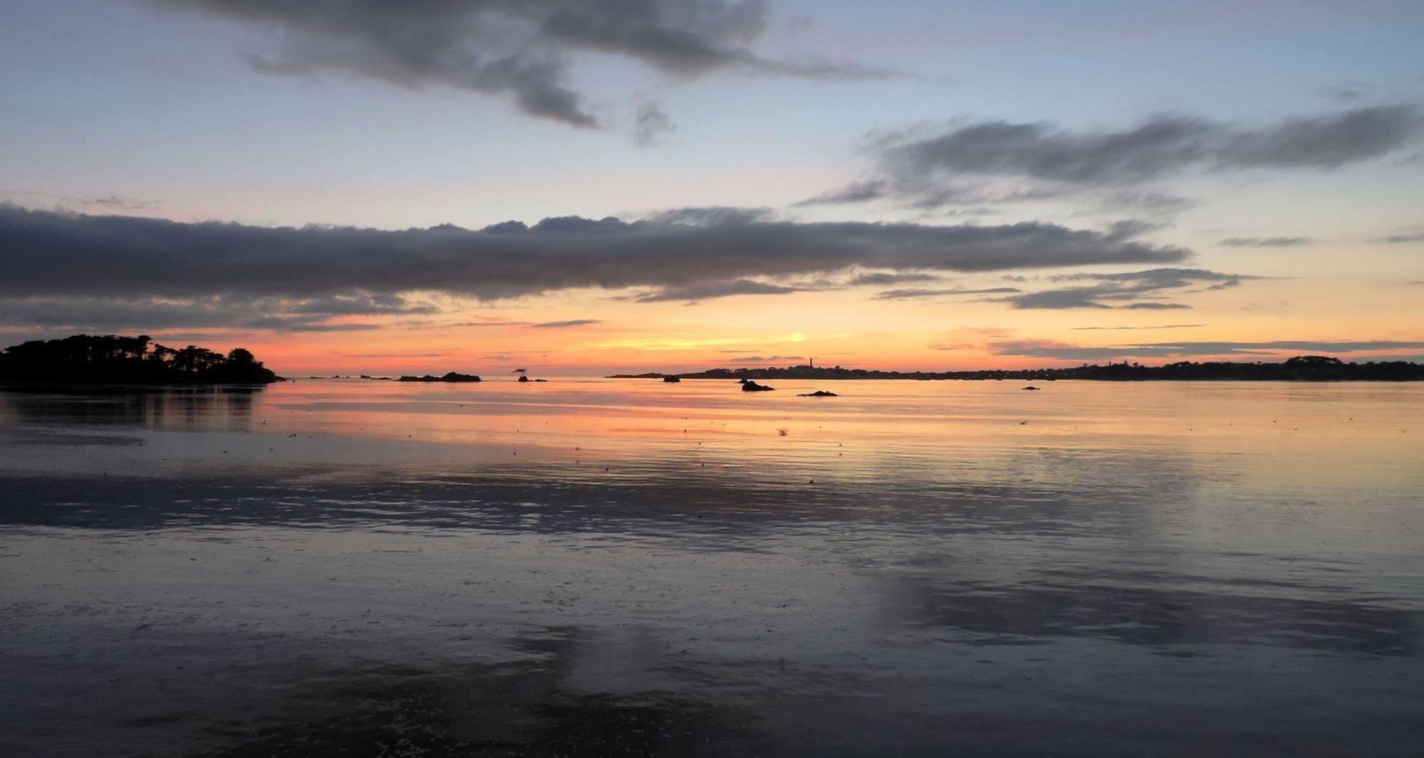 Hotel Aux Tamaris - Vue Mer Roscoff Luaran gambar